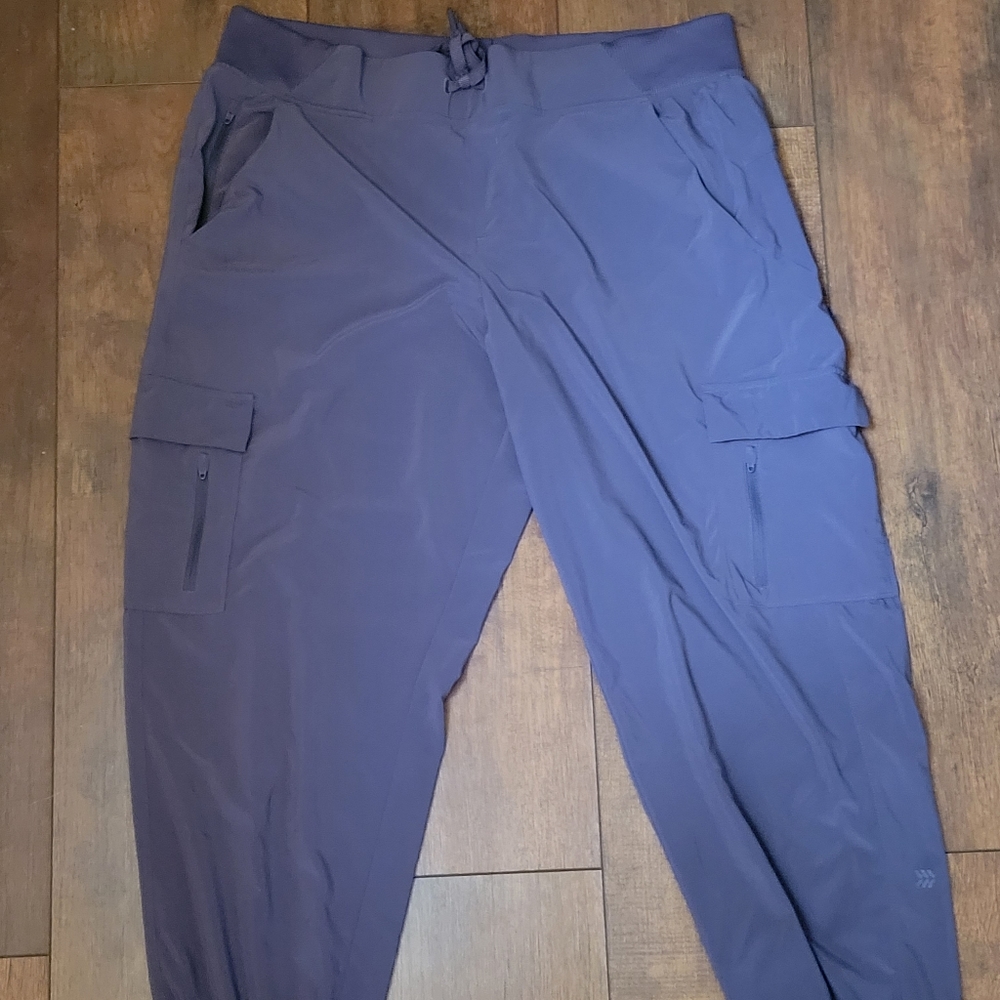 All in Motion Stretch Woven Cargo Pants-Purple L